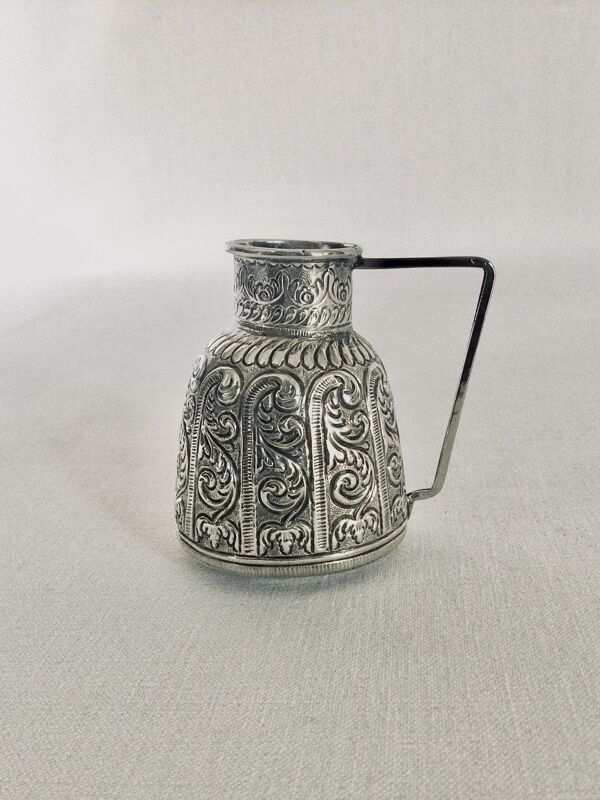 Pot à lait en argent