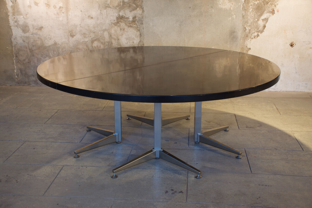 Large round conference table xxl design 1970'