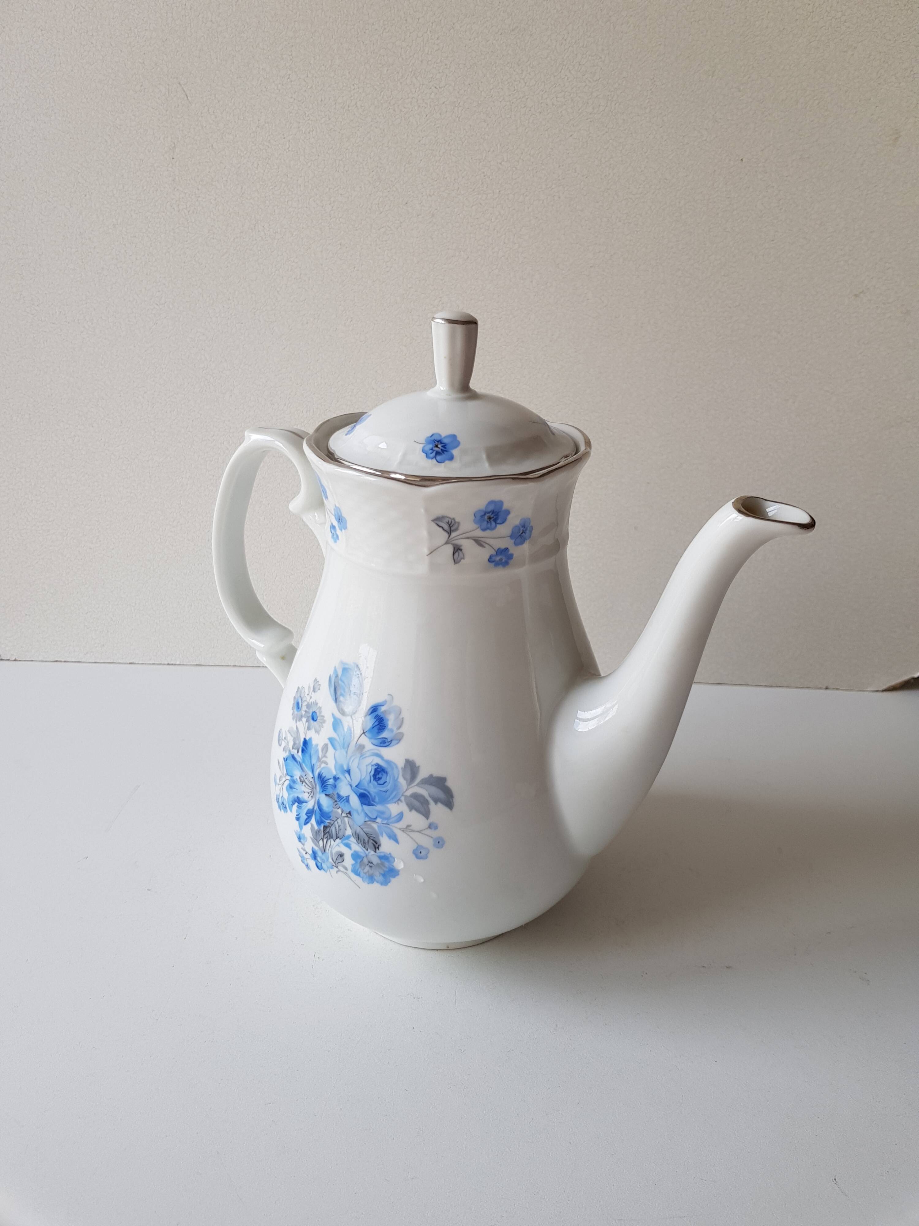 Blue floral teapot in fine bohemian porcelain signed TK Thun