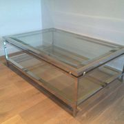 Table basse à double plateau en chrome et laiton