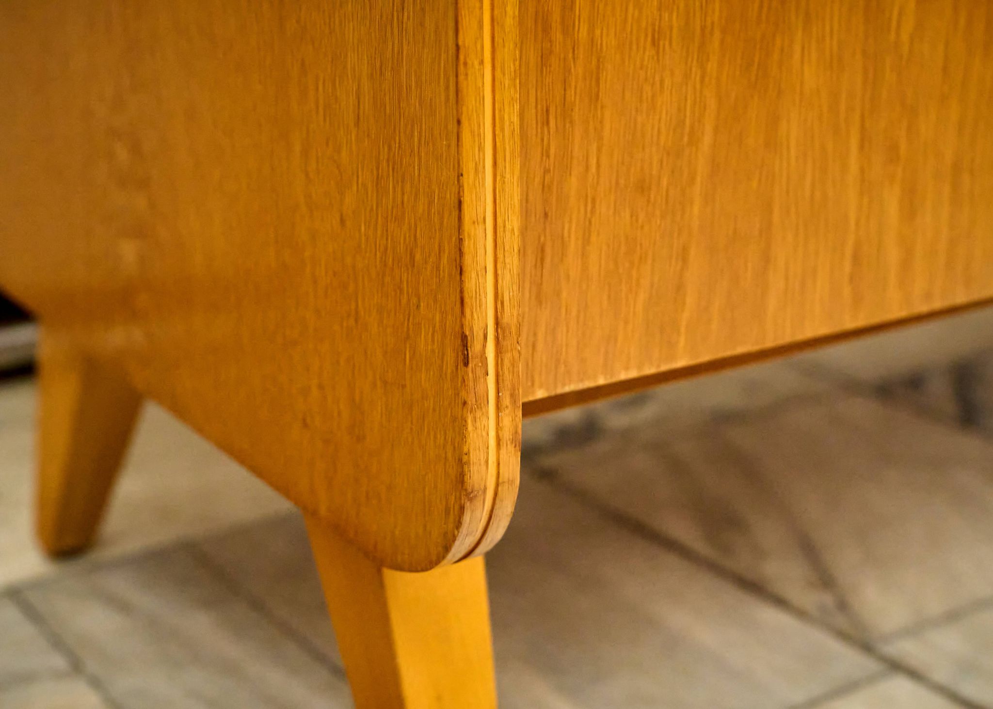 Armoire à literie vintage des années 1960, Tchécoslovaquie