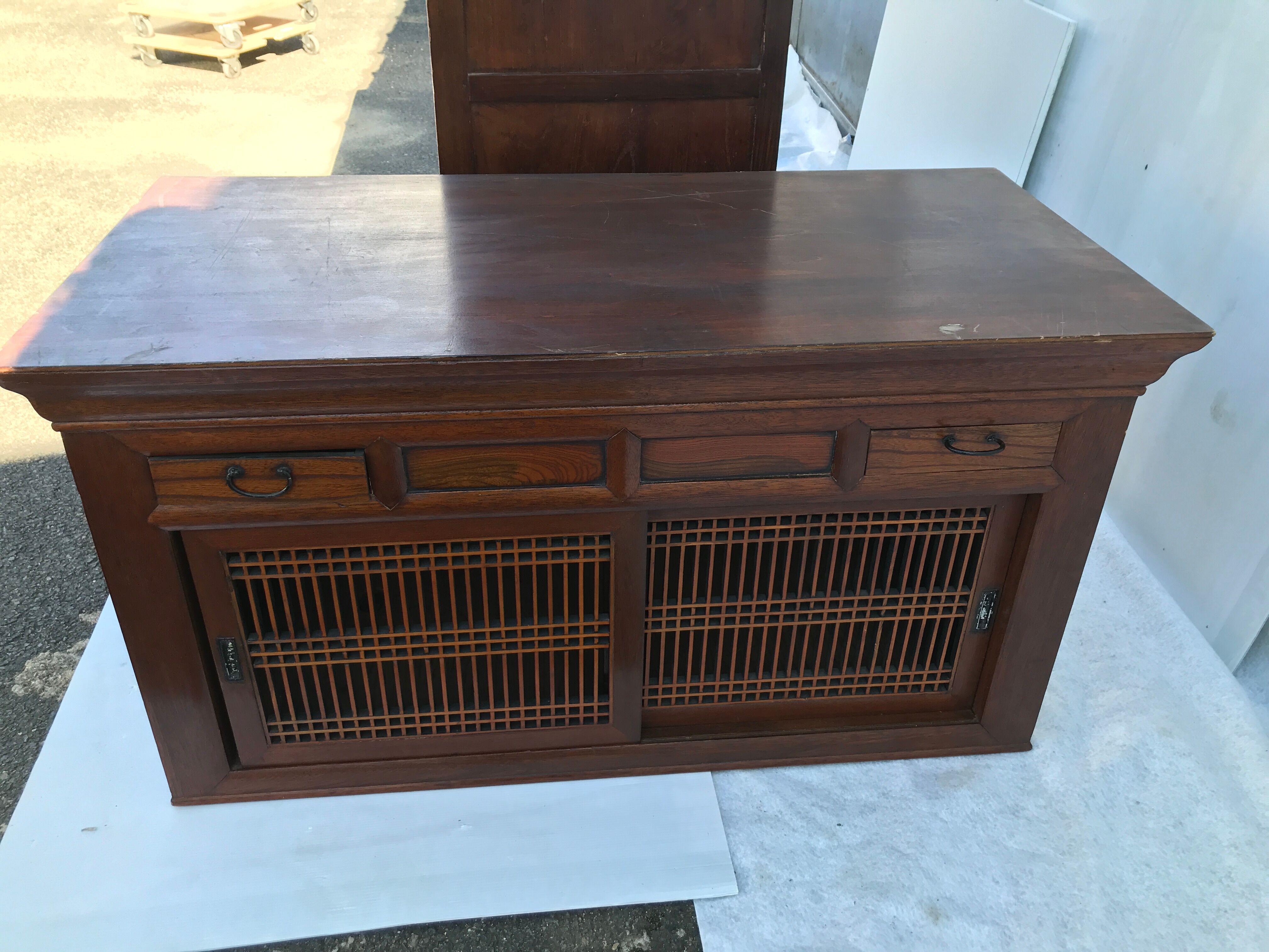 Armoire de cuisine chinoise du XIXe siècle