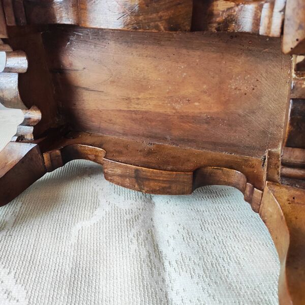 Repose-pieds ancien en bois massif pieds galbés, style Louis XV
