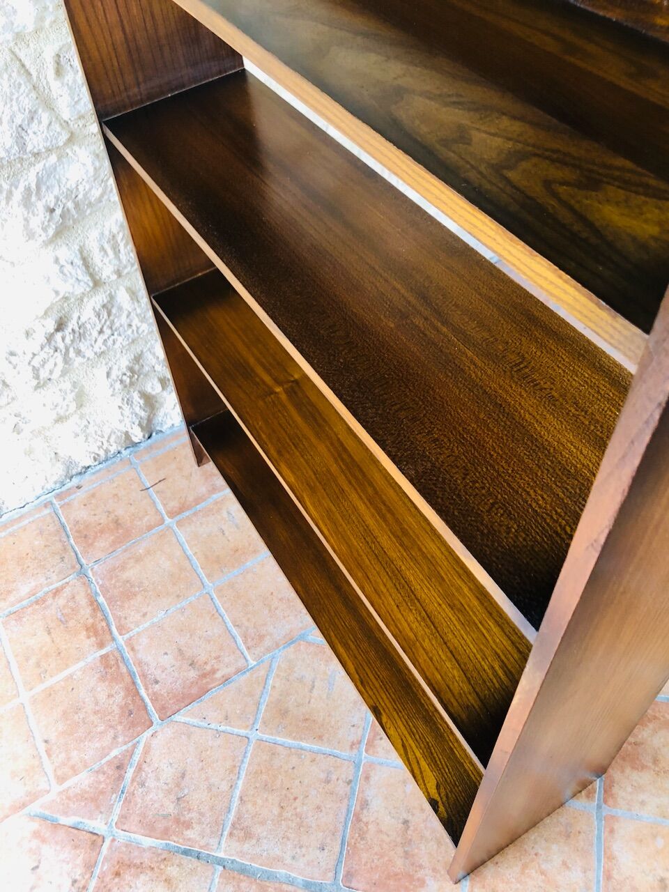 Vintage stand-pedding, Scandinavian style shelf by Herbert Gibbs, circa 60