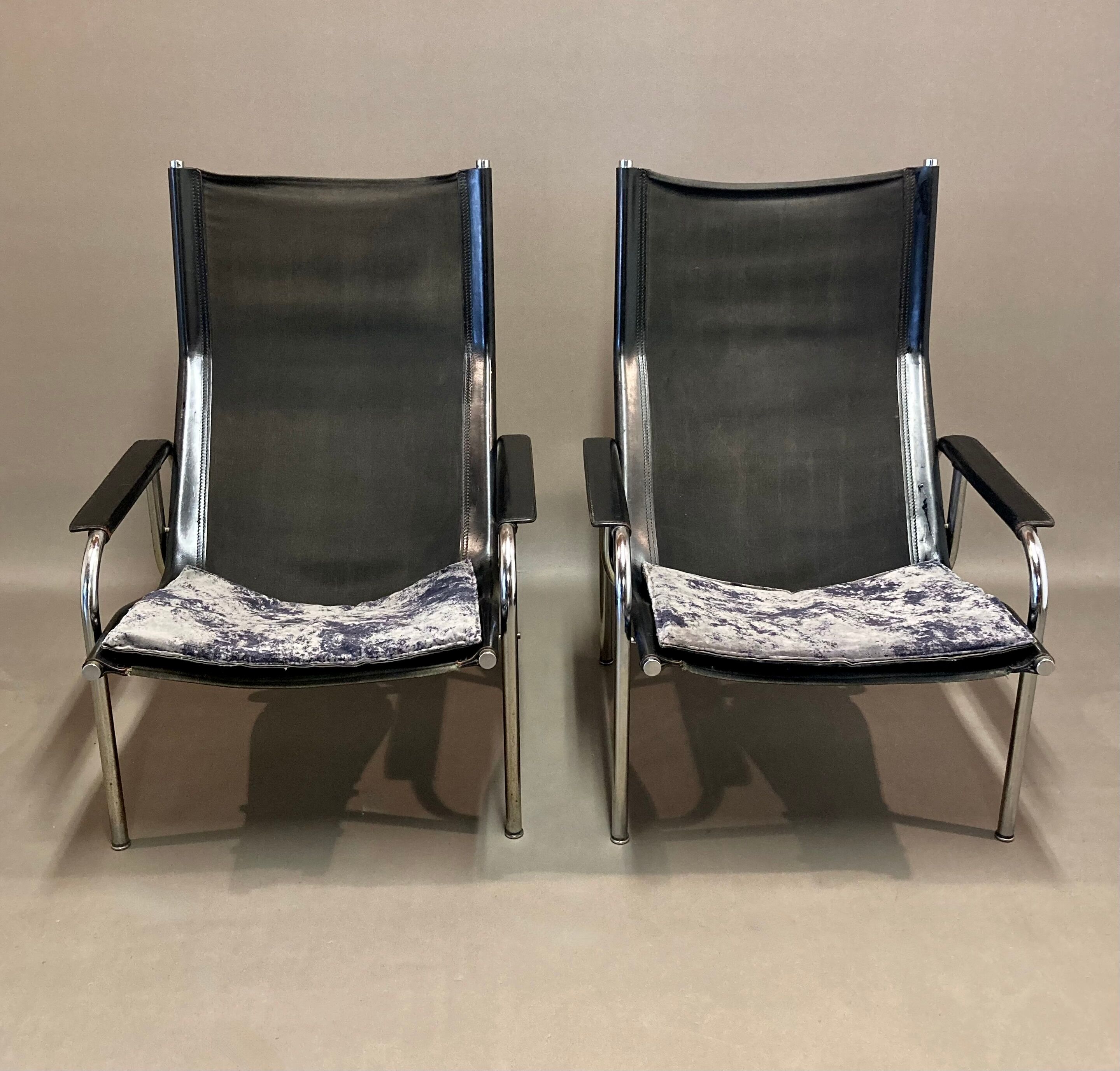 Pair of reclining relax armchairs black leather design 1960