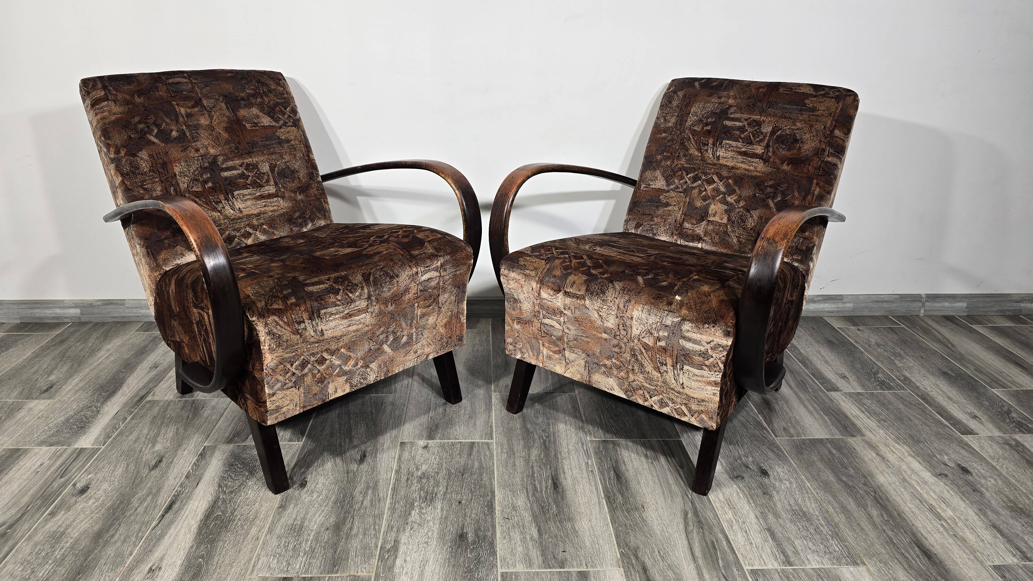 Paire de fauteuils de Jindrich Halabala, années 1940