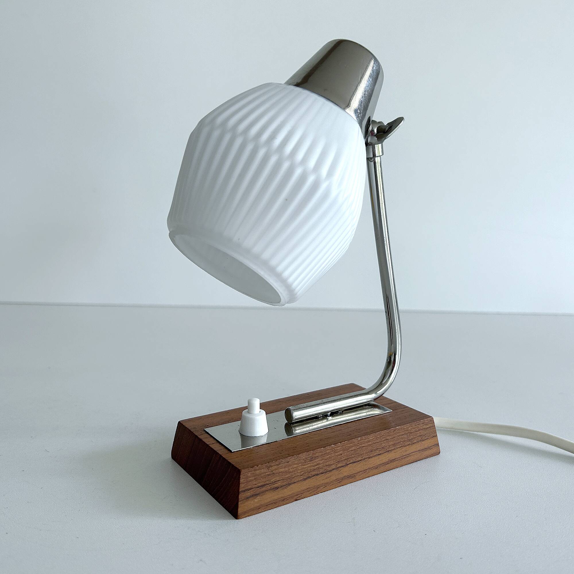 Lampe Scandinave Vintage. Teck Verre
