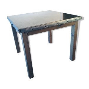 Table et plateau en métal
