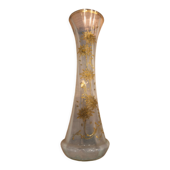 Opalescent vase