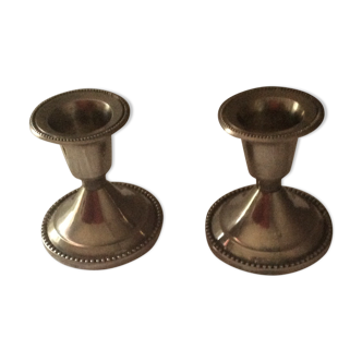 Paire de bougeoirs courts