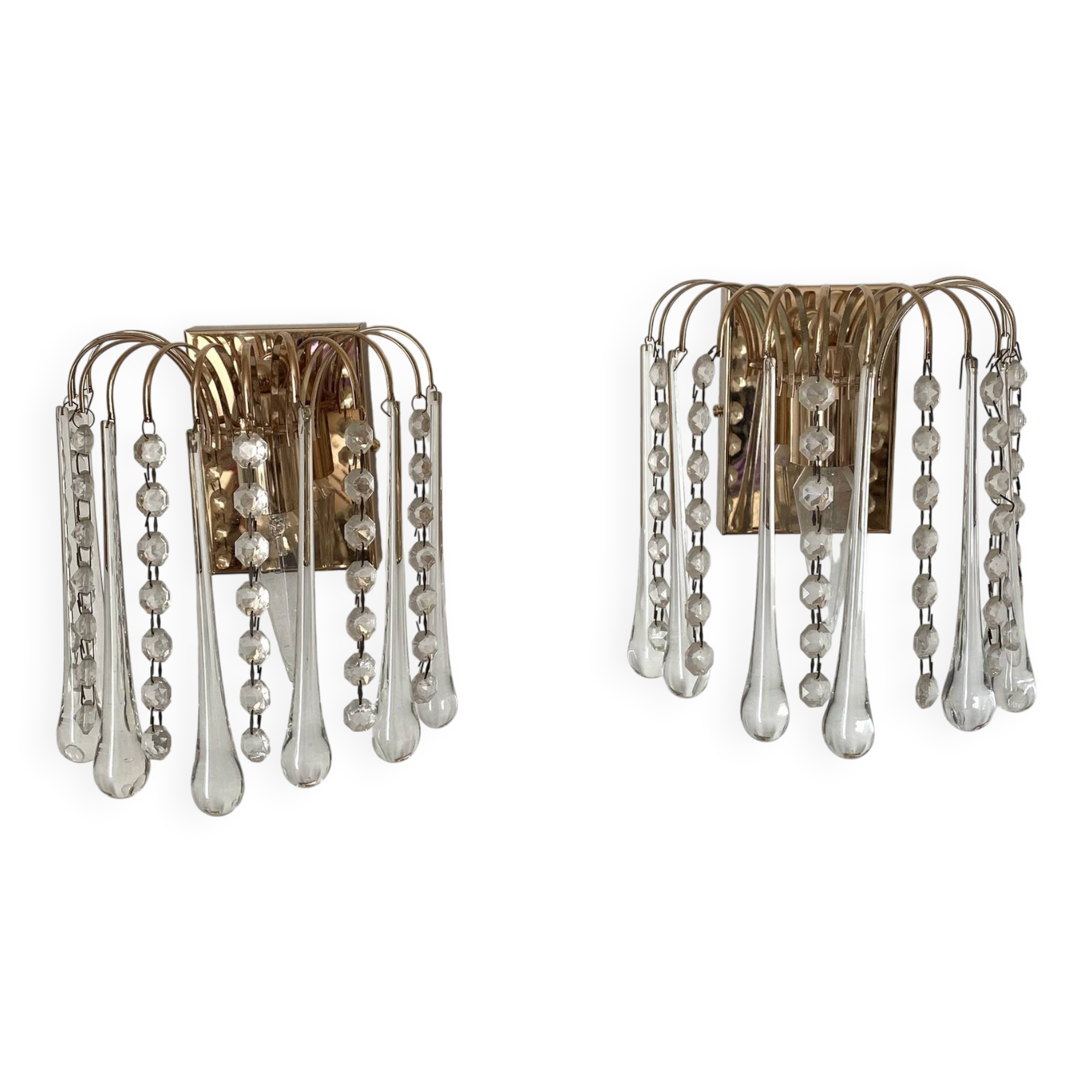 Pair of Italian wall lights Hollywood Regency with pendants and drops.