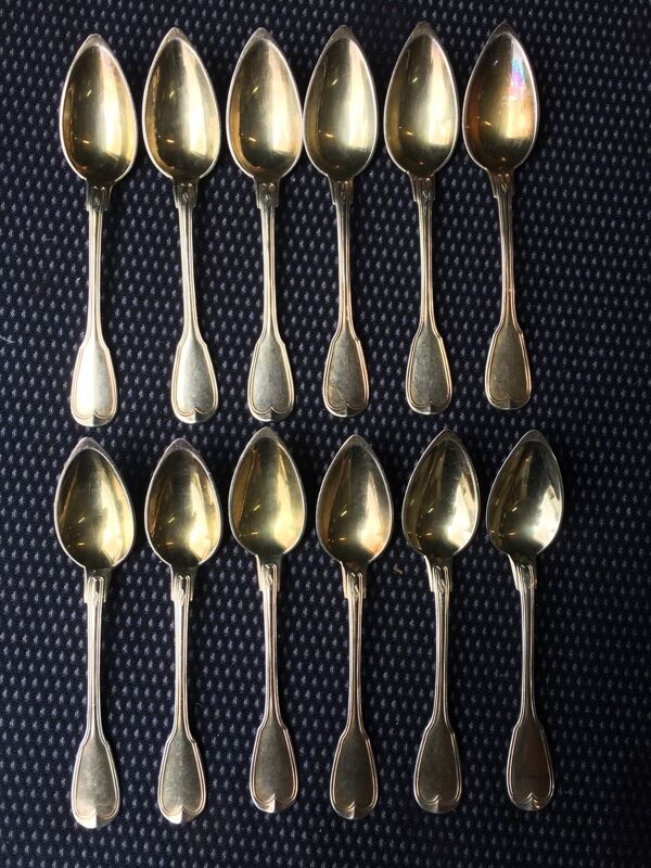 Set de 12 petites cuillères en vermeil argent poinçon Minerve modèle filet