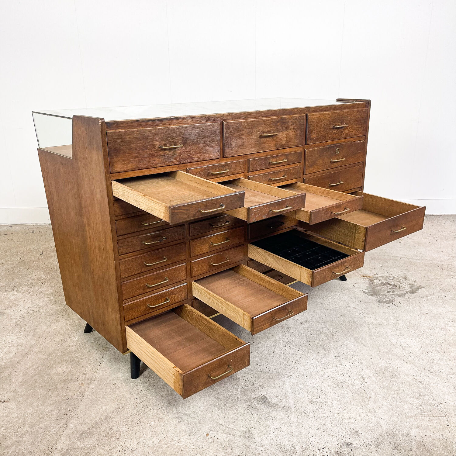 Vintage oak shop jewellery display counter with drawers