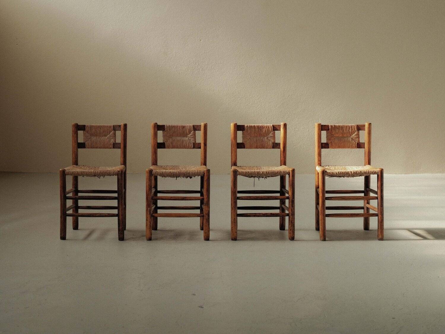 Handcrafted chairs in solid pine and woven straw – France, circa 1950