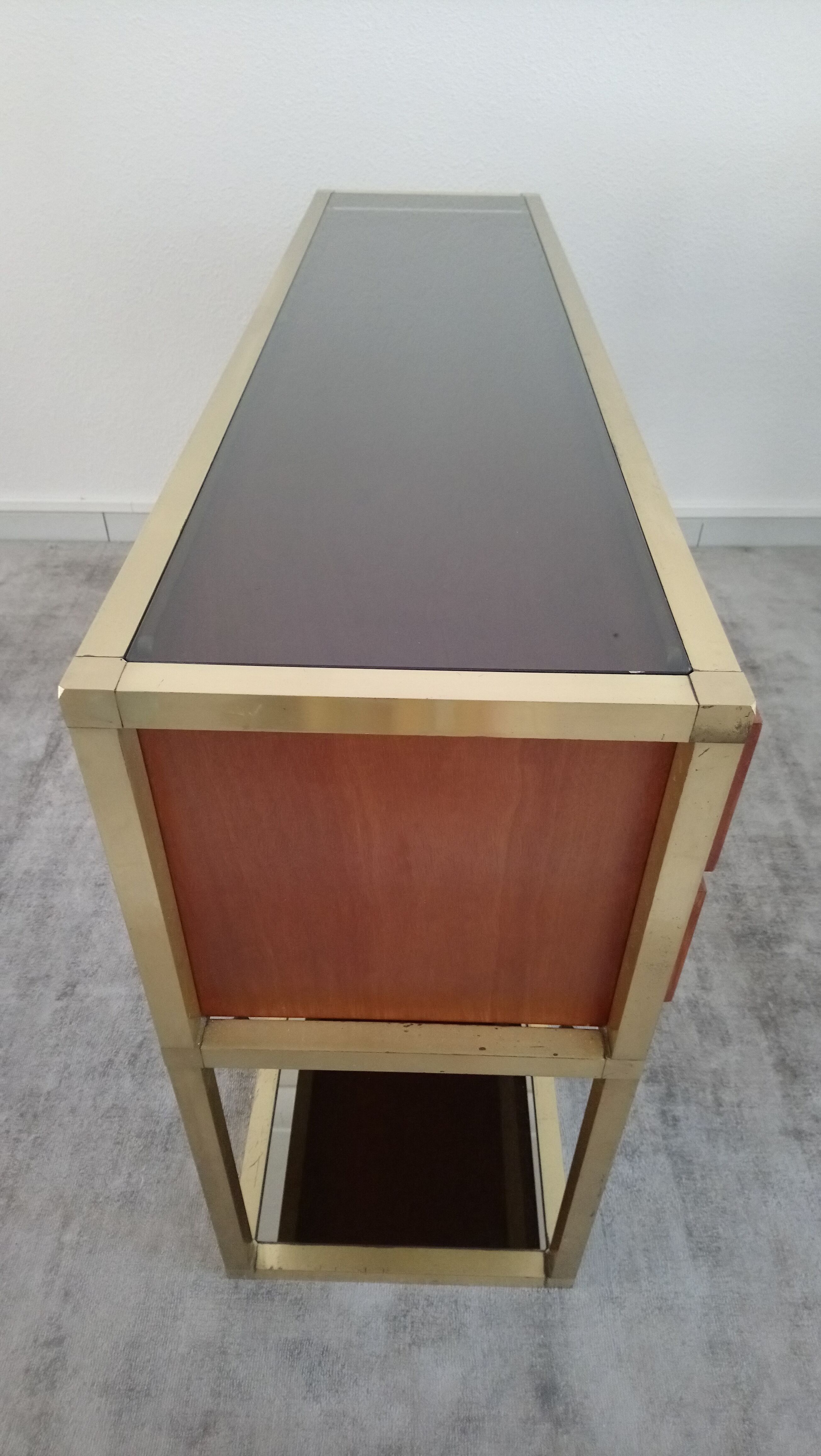 Console à tiroirs en laiton et bois années 70