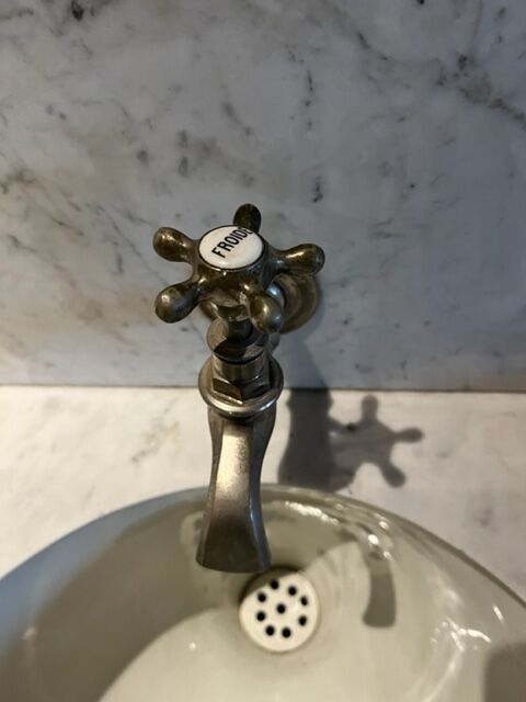 Bathroom cabinet with swivel sink 1930/40