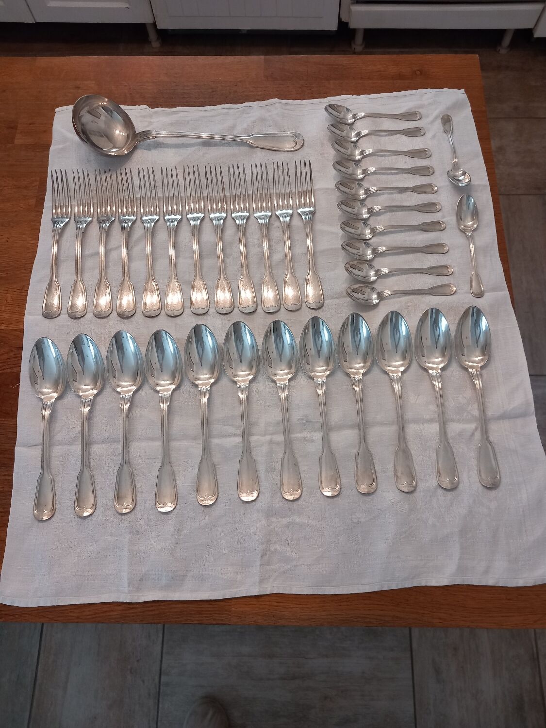 Cutlery set 37 pieces, silver metal