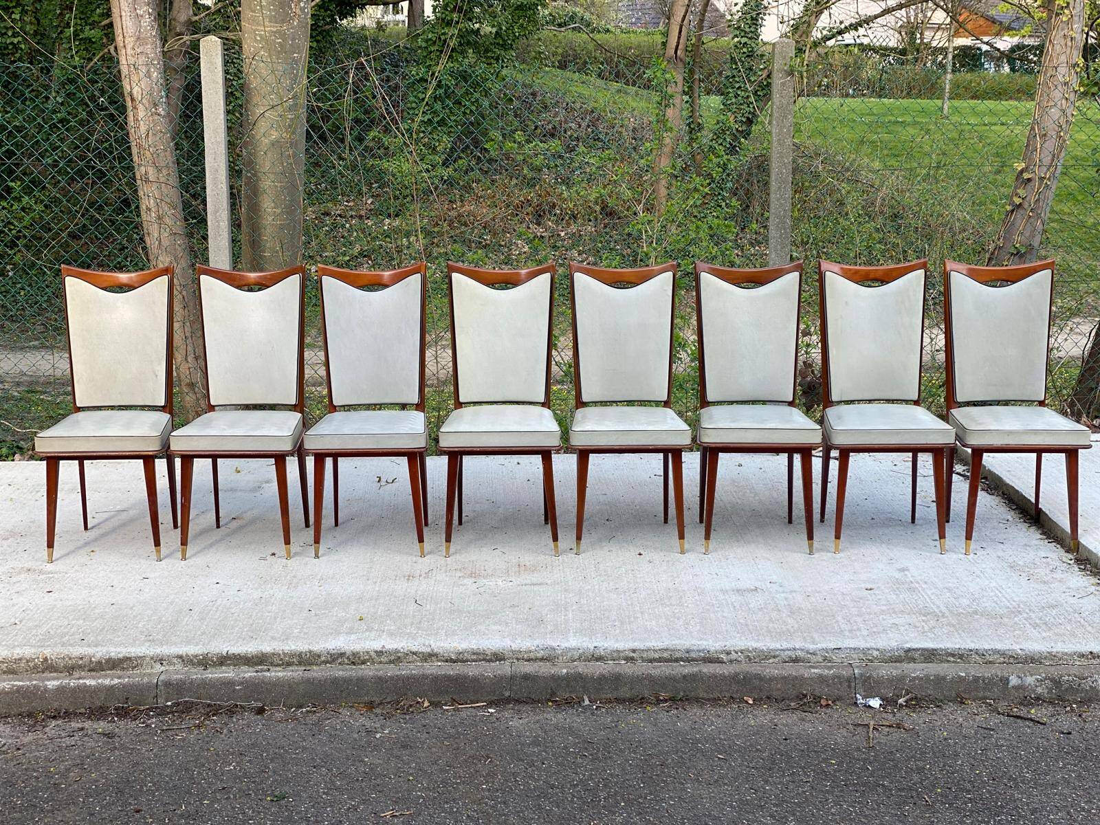 8 chaises scandinaves style italien 1950 bois et cuir blanc