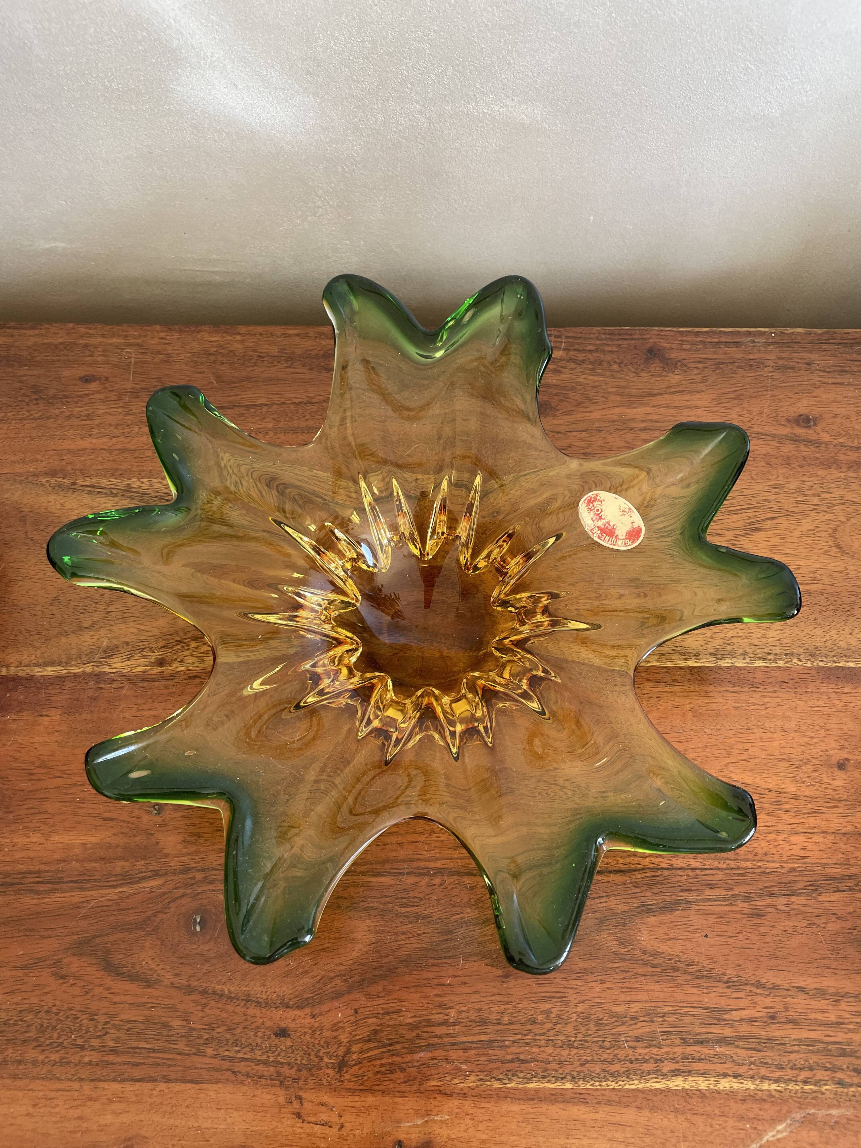 Flower cup, Murano glass leaf