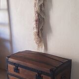 Curved travel trunk