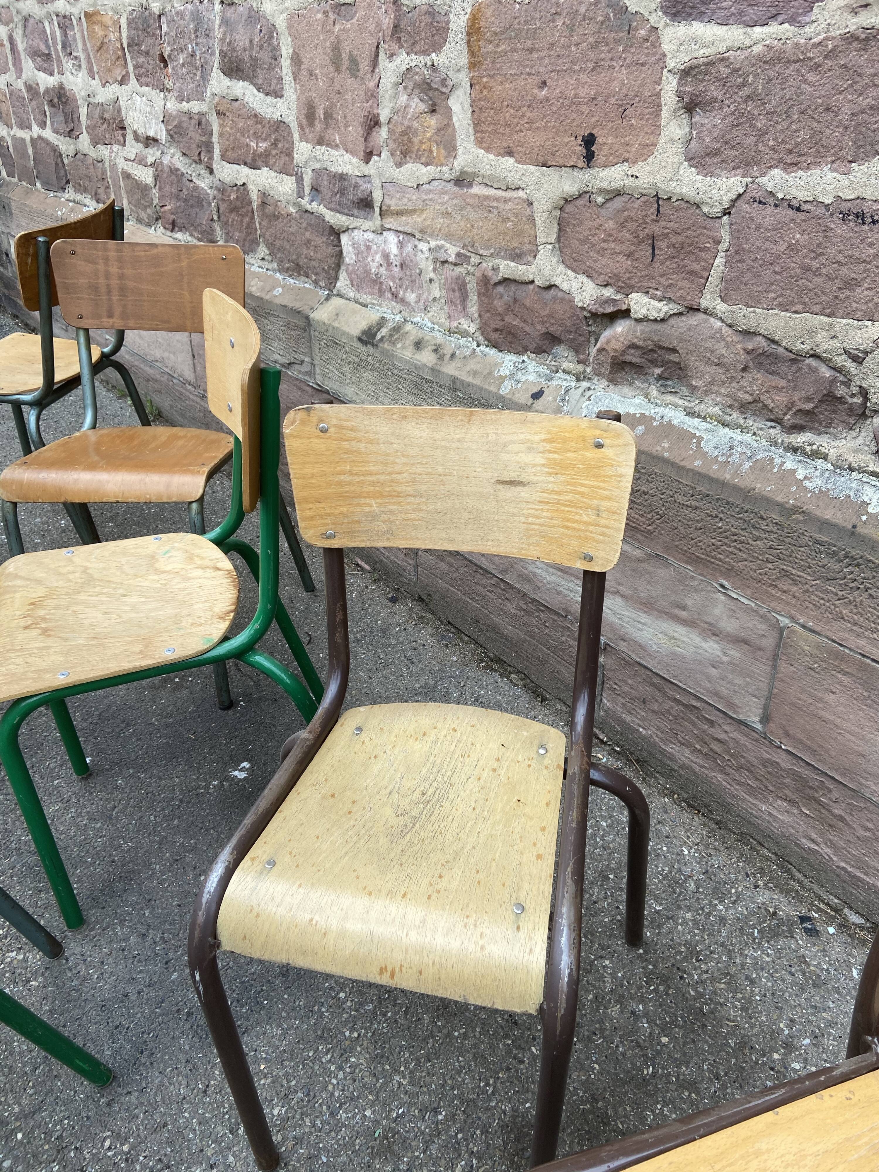 Lot of 14 mismatched vintage school chairs