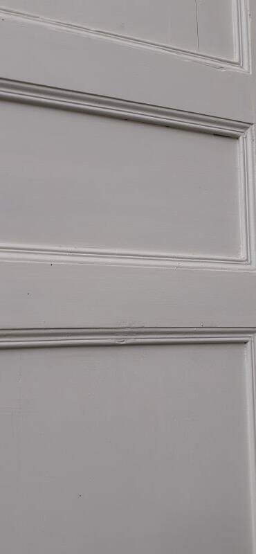 Pair of 19th-century cupboard doors and their frame (1st), woodwork