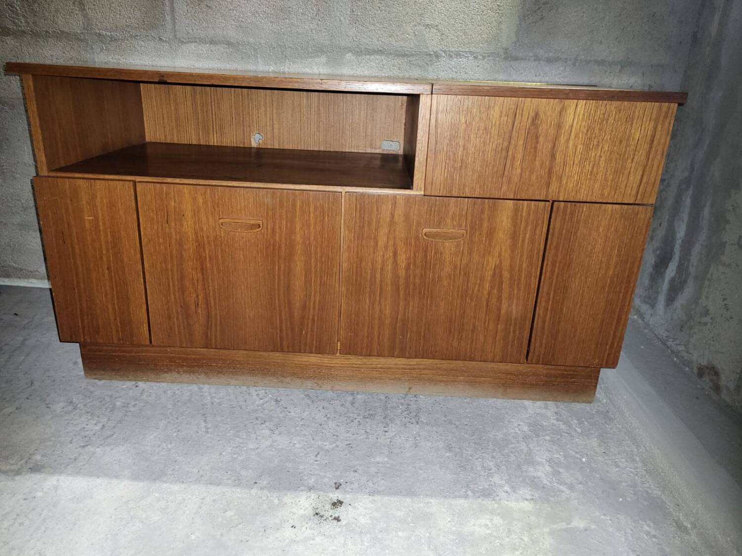 Meuble vinyles et enceintes 1960 scandinave teck