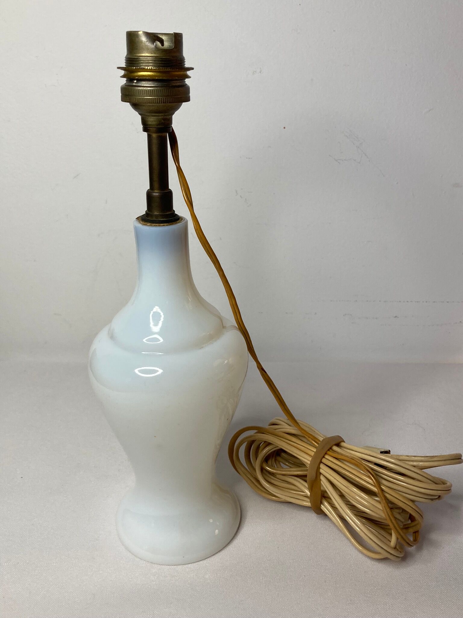 Old opaline foot table lamp lampshade XXth