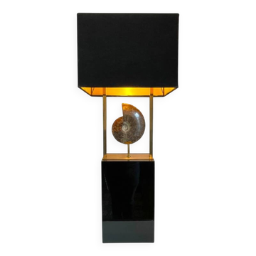 MAISON JANSEN (attribué à) lampe 'Ammonite' 102cm, laiton doré et bois laqué noir