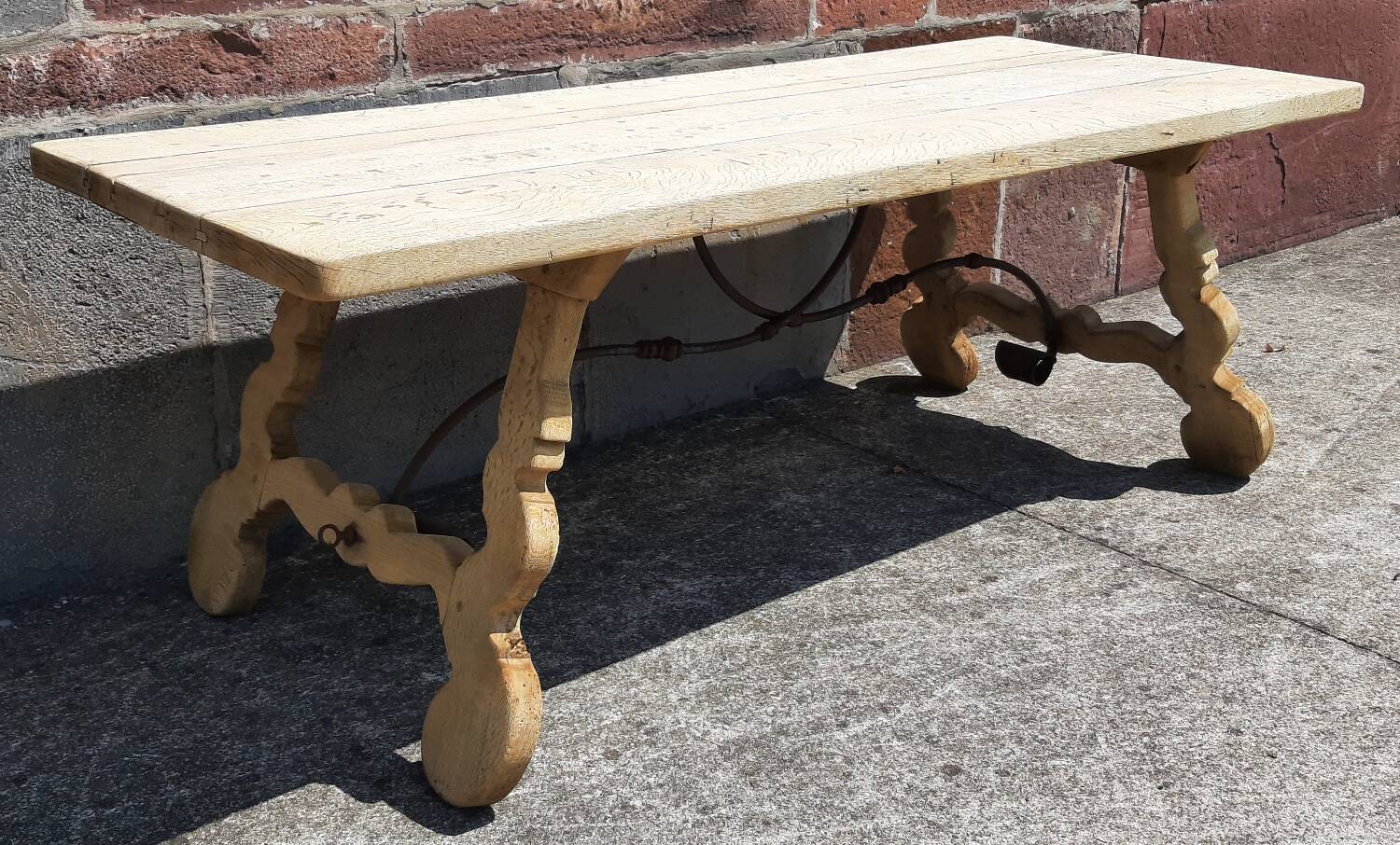 Oak farmhouse table with lyre legs. (Spanish table)