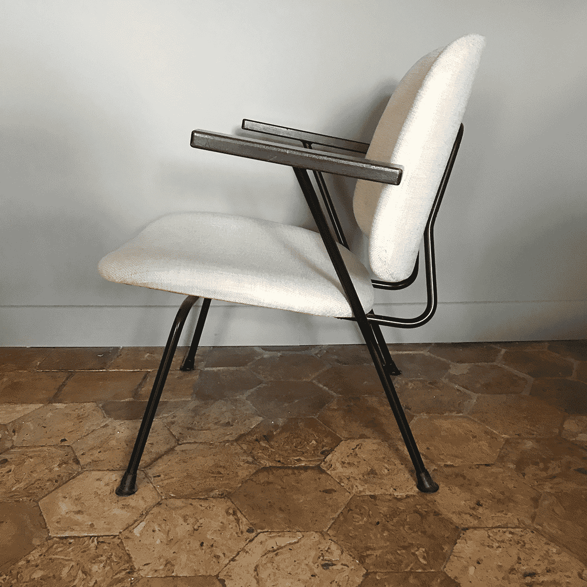 Kembo chair
