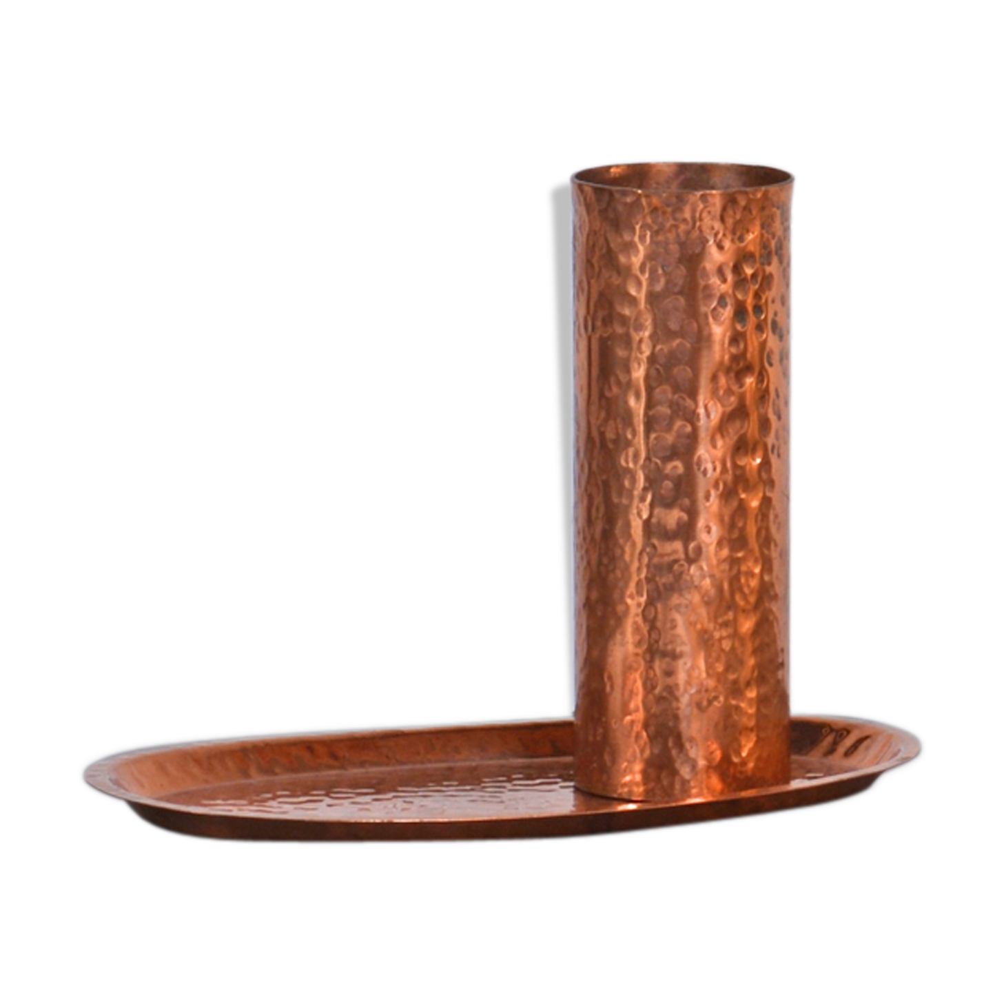 Vase and tray in hammered copper, Suede circa 1960