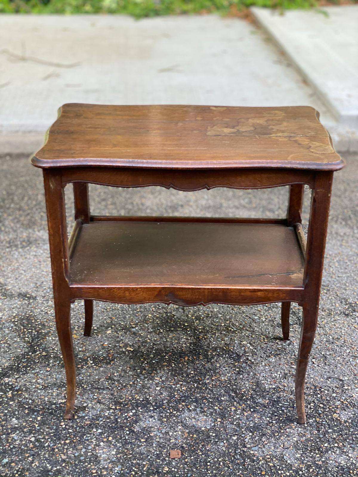 Louis XV solid wood serving trolley with curved legs from the 19th century
