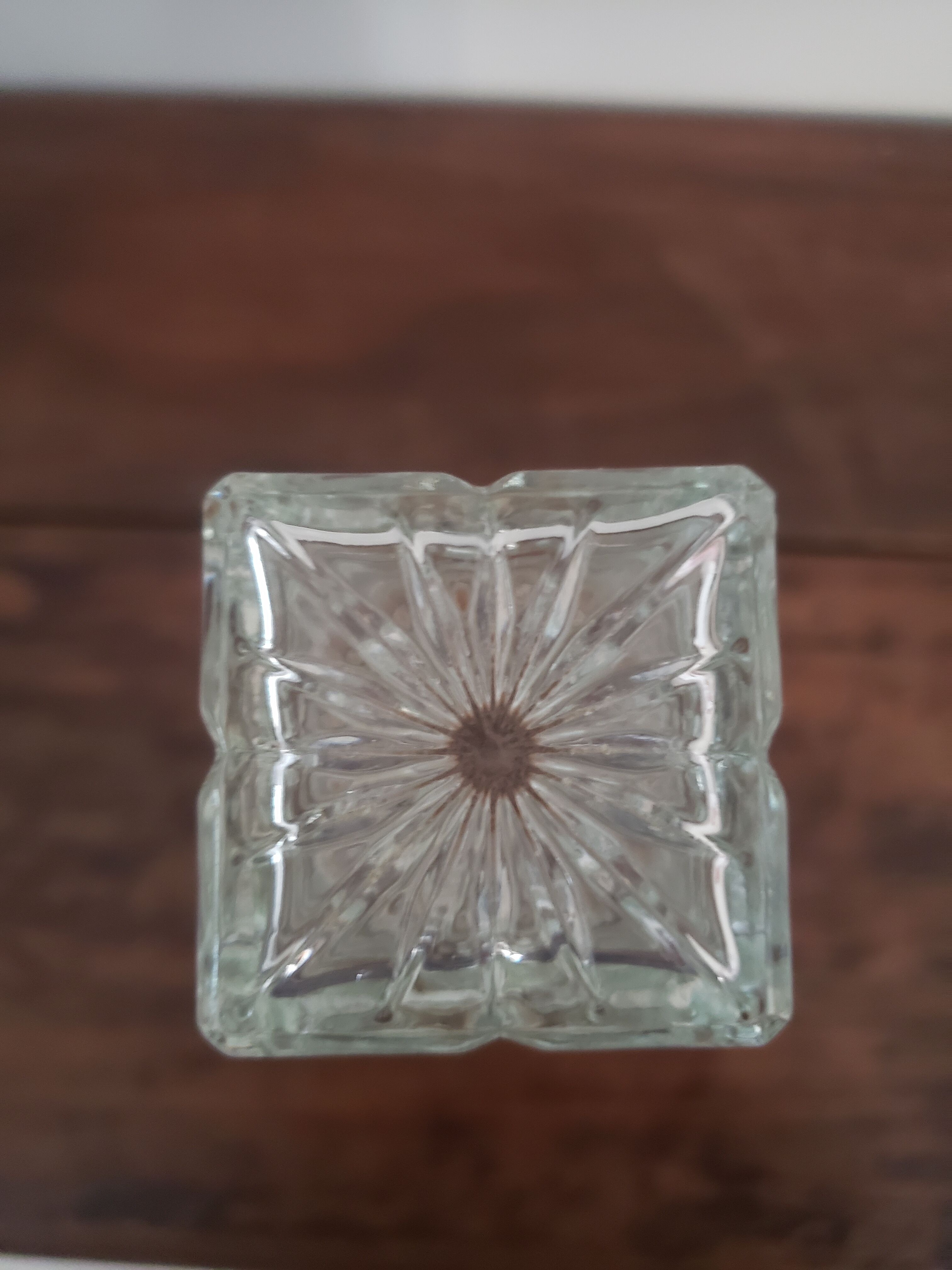 Whiskey decanter