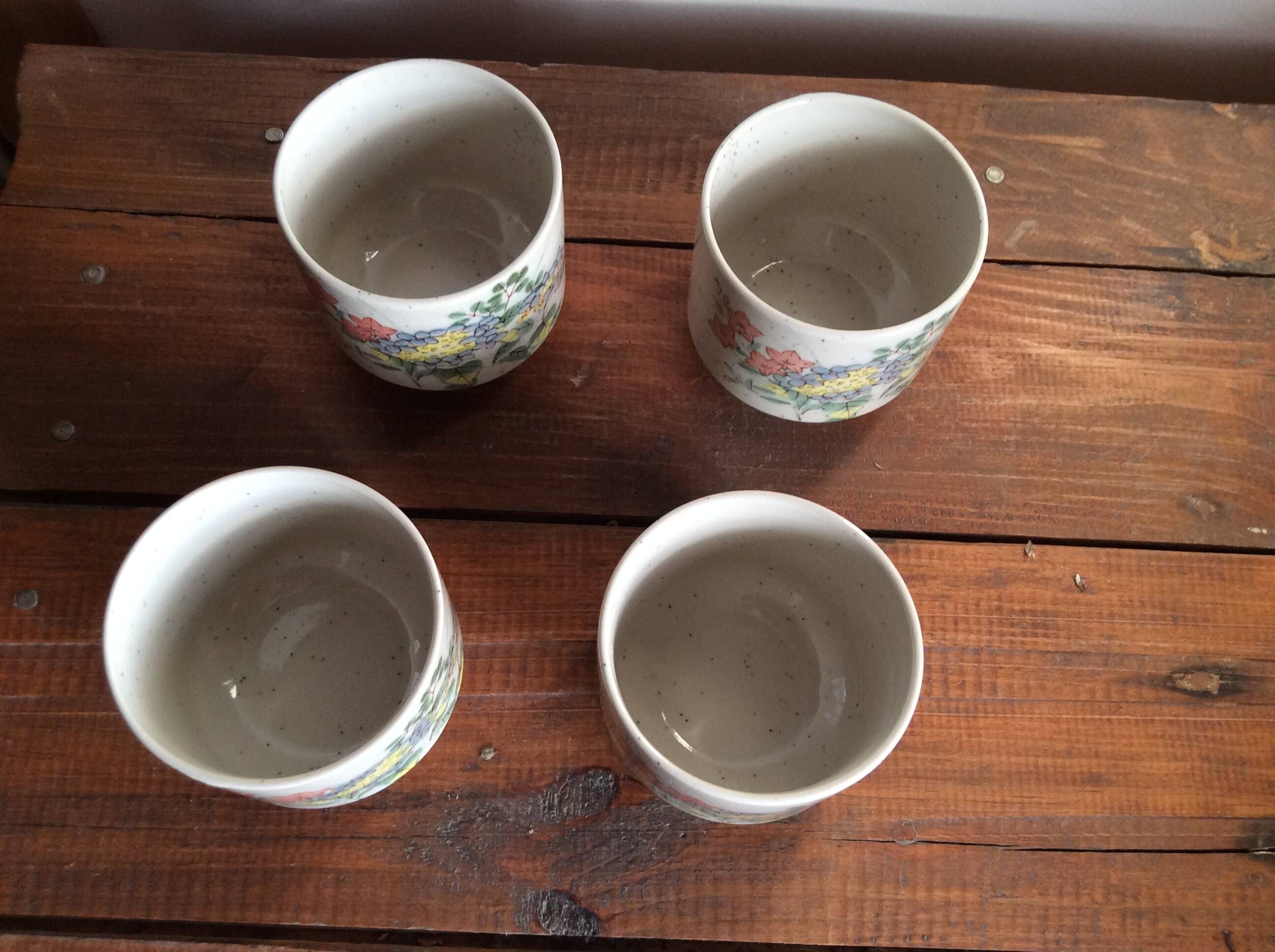 4 tasses à café