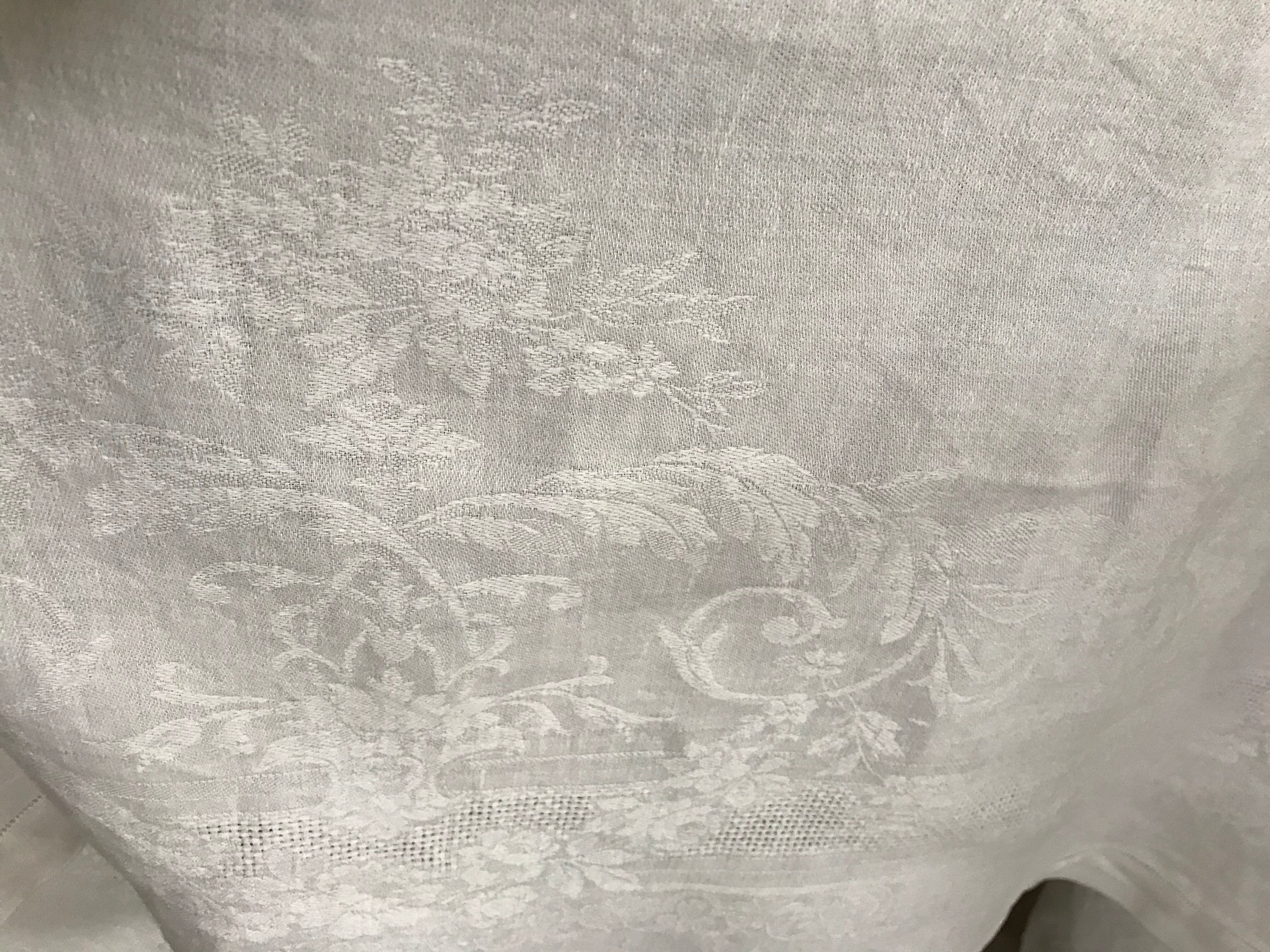 Damask tablecloth 170x148