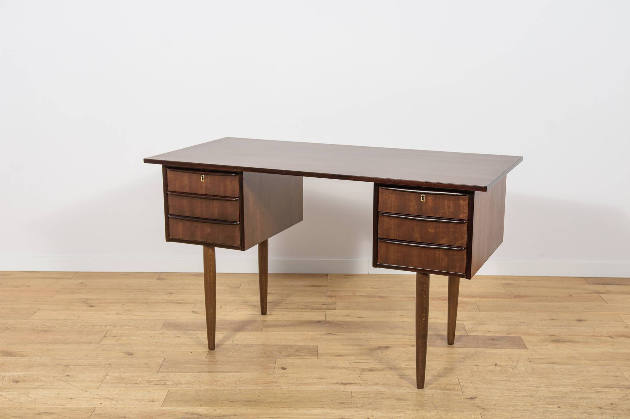 Mid-Century Compact Freestanding Desk, Denmark, 1960s