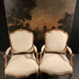 Paire de fauteuils à la Reine