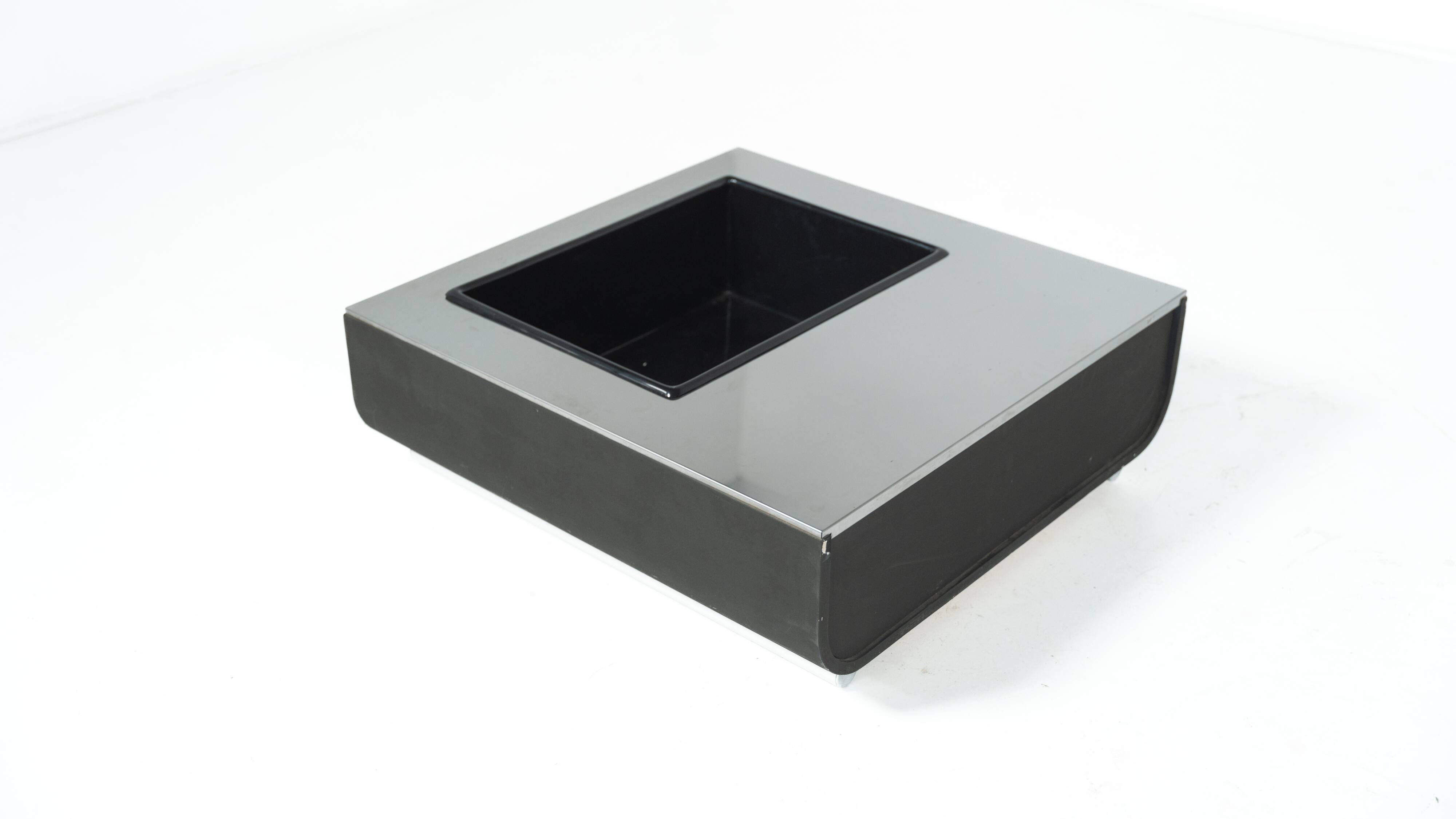 Coffee table with two parts, Italy, 1970s