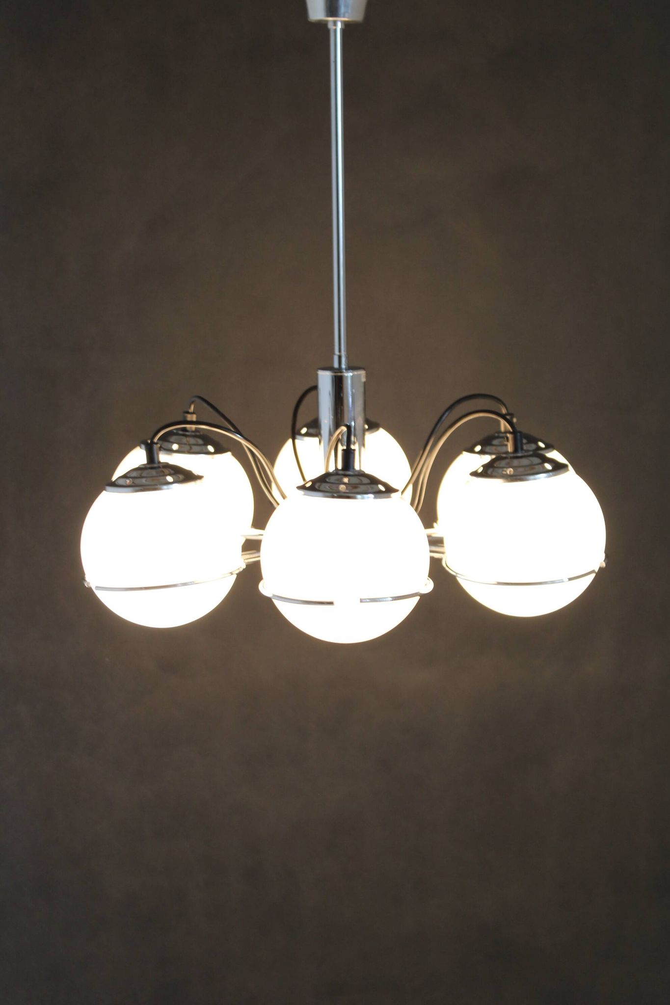 1970s Targetti Sankey Italian Chrome and Opaline Glass Chandelier