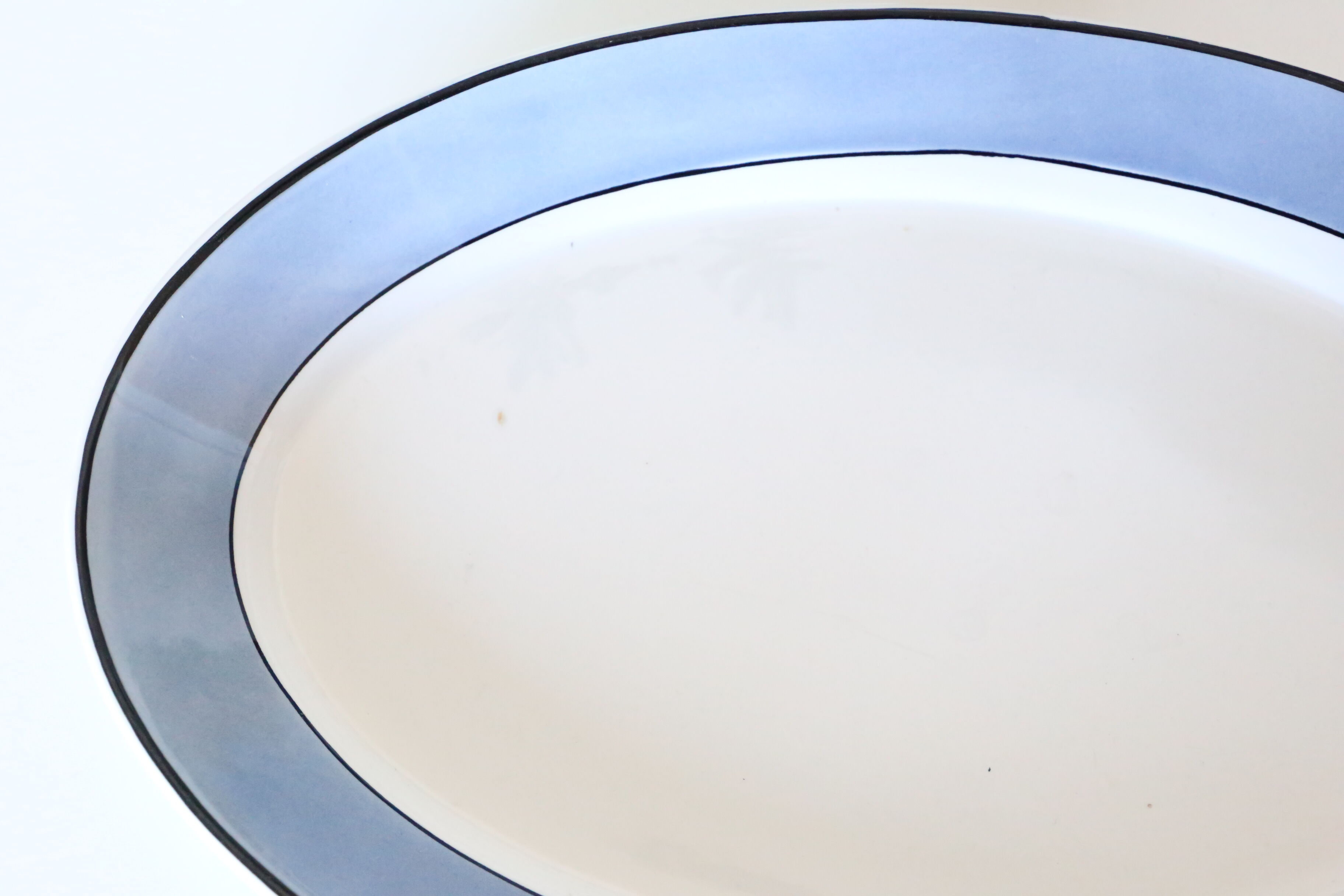 Oval dish Moulin des Wolves