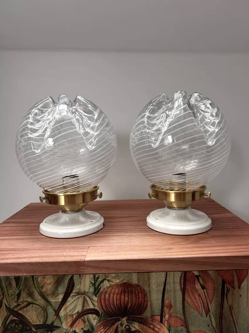Paire d’appliques murales globes vintage