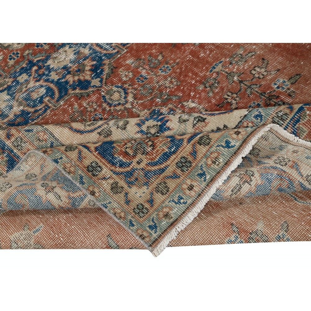 Vintage Handmade Turkish Wool Area Rug. Traditional One of a kind Large Carpet