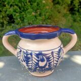 Small outdoor vase with handles