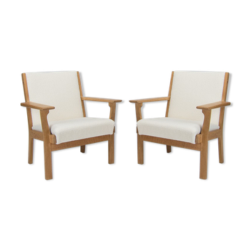 Hans Wegner armchairs by Getema, Danish 1960