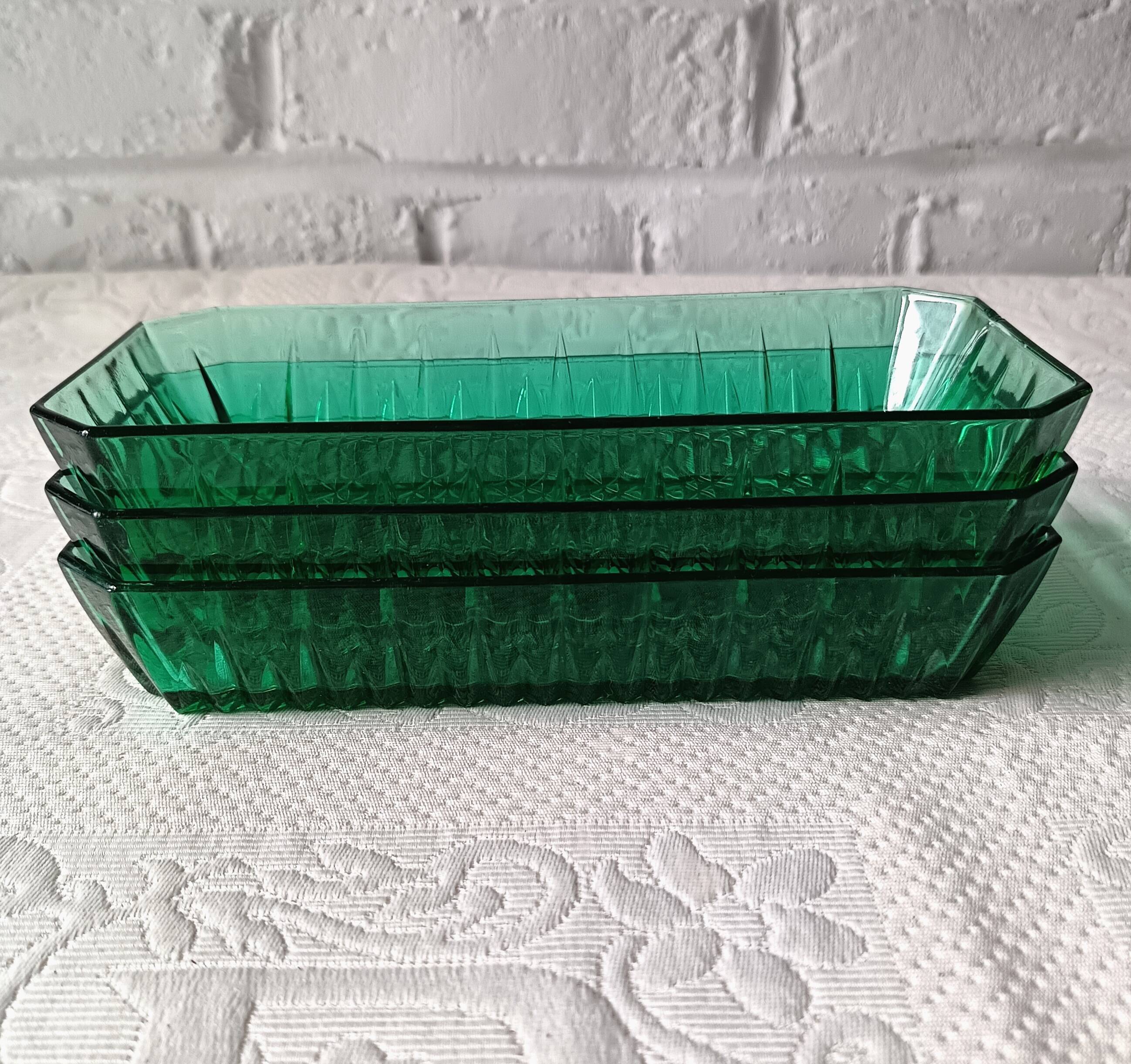 3 Arcoroc bowls in vintage emerald green molded glass