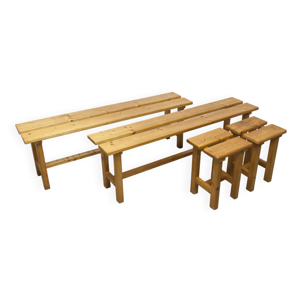 Ensemble 2 bancs et 2 tabourets en pin style montagnard 1970