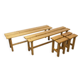 Set of 2 benches and 2 stools in pine, 1970s mountain style.