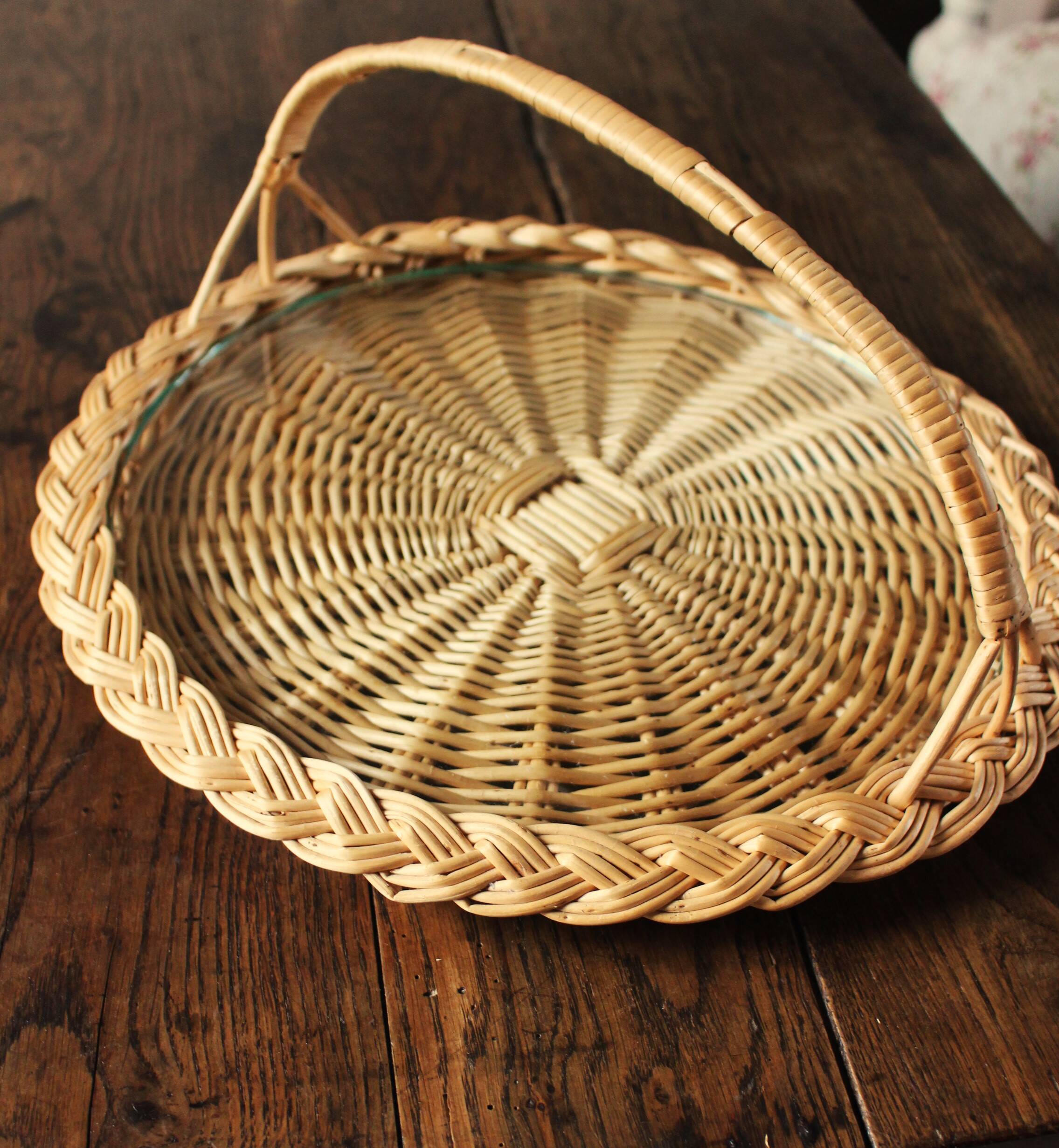 Round wicker and glass tray Anse Vannerie Vintage