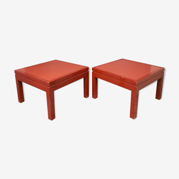 Paire de tables basse laquées rouge